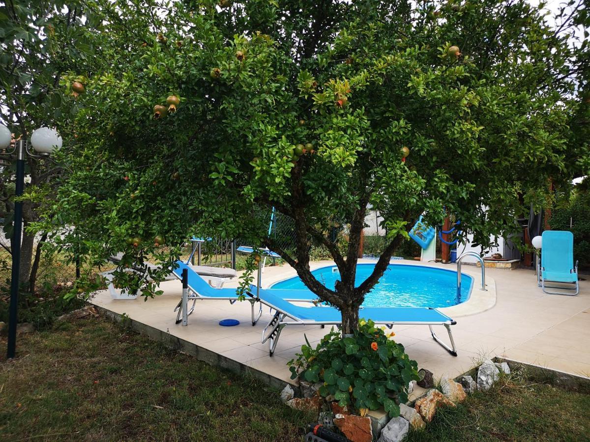 Chillout Apartments With Pool Patricia Fazana Exterior photo